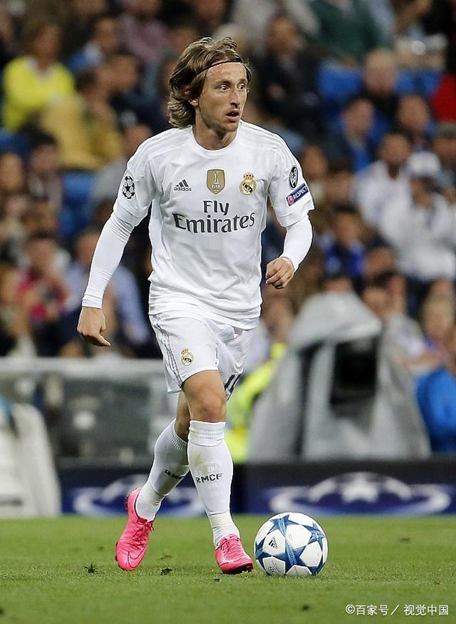 梅西小时候铃声响了不回教室，老师批评他：马拉多纳只有一个